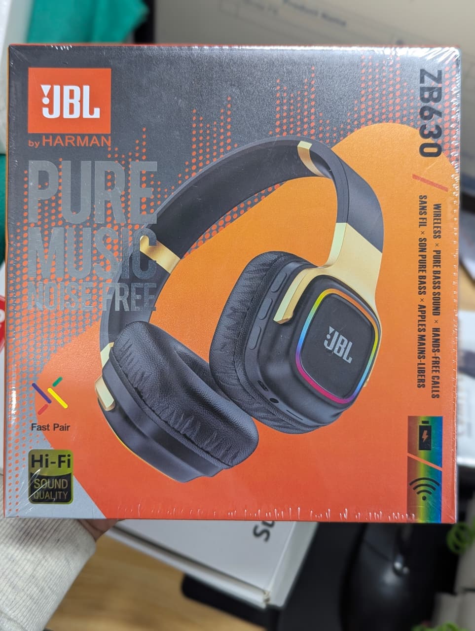 Jbl herman ZB630 wireless headphone (memory card)